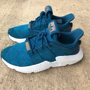 Adidas Women’s Teal Prophere Size 9